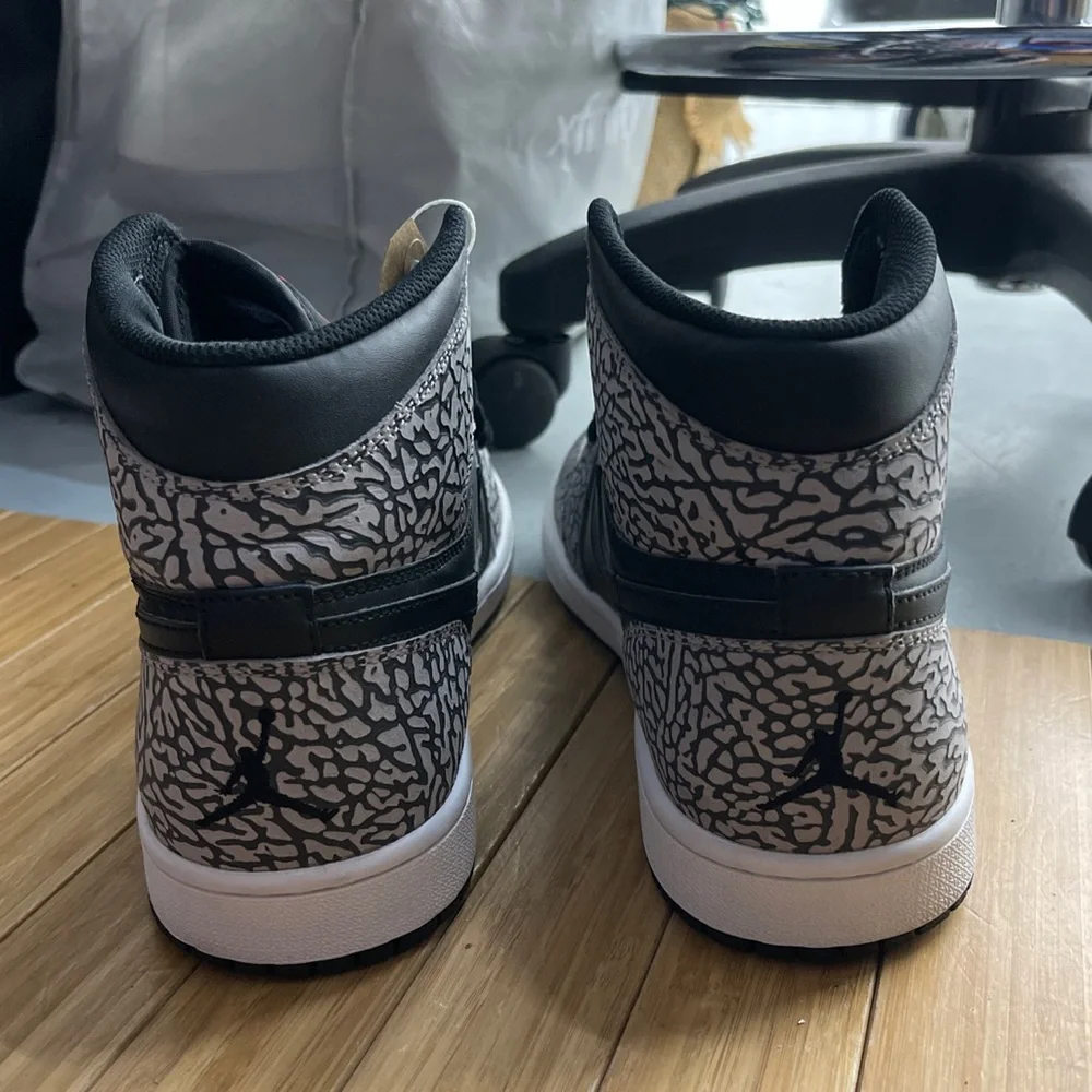 Air Jordan 1 high retro ‘Black Elephant’ - Picture 6 of 8